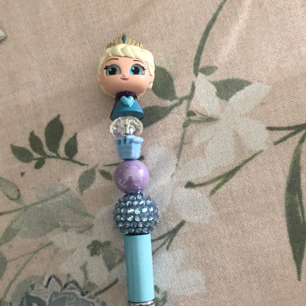 Elsa, Anna, Sven, Olaf Frozen Character Beaded Pens Set Collectibles - Picture 2 of 11